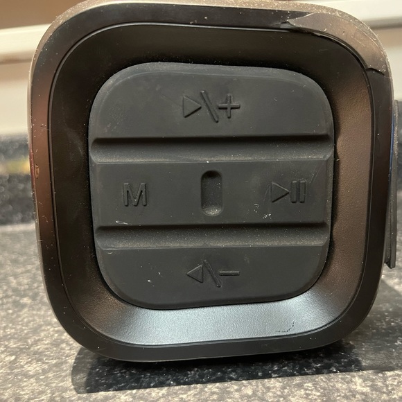 Bluetooth speaker - Picture 2 of 4